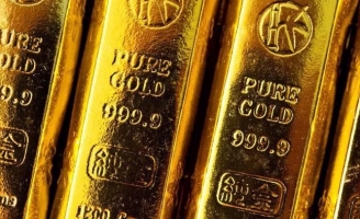 Giá vàng trong nước cầm cự trước đà lao dốc của giá vàng quốc tế