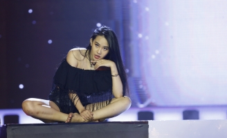 Gương mặt điện ảnh: Đàn chị “Tháng năm rực rỡ” tạo ấn tượng mạnh với chủ đề “cá tính”