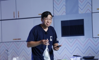 Gương Mặt Điện Ảnh: Hóa thân thành Thái Hòa, Âu Thành Cát nhận được nhiều lời khen từ giám khảo