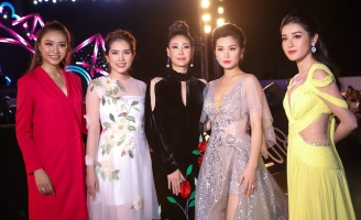 Hà Kiều Anh đẹp từ hậu trường ra sân khấu