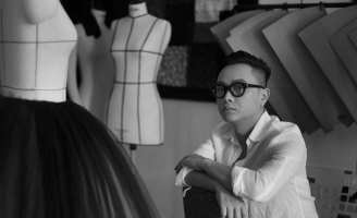 Hai mỹ nhân Gen Z phô diễn sắc vóc với các thiết kế Xuân/Hè 2024 của Công Trí