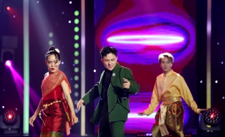 Henry Ngọc Thạch dùng “bùa” mê hoặc giám khảo Tỏa Sáng Sao Đôi 2023