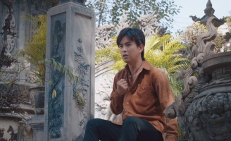 Hồ Quang Hiếu khiến khán giả khóc cùng anh trong MV mới nhất