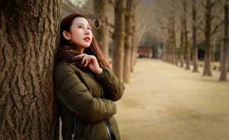 Hoa hậu Chi Nguyễn đẹp như diễn viên Hàn trong bộ ảnh tại xứ Kim Chi