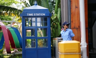 Hoa hậu H'Hen Niê “biến hình” thành anh bảo vệ trong chương trình mới