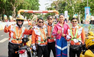 Hoa hậu H'Hen Niê “quẩy sung