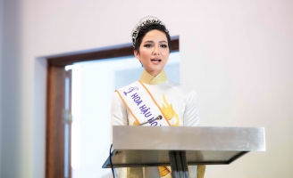 Hoa hậu H’Hen Niê truyền cảm hứng khởi nghiệp cho cộng đồng dân tộc thiểu số