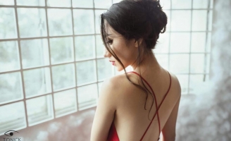 Holy Thắng  chọn Cao Mỹ Kim vào vai nàng tiên cá trong phim mới 