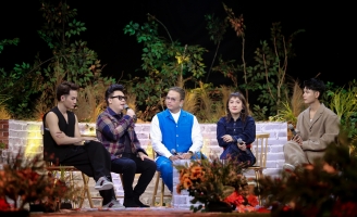 Huỳnh Tú làm “xé lòng” khán giả khi tái hiện hit “Đừng yêu nữa em mệt rồi”