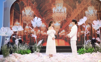 Jenna Anh Phương “quay xe” phút chót đồng ý ra về cùng nam chính điển trai