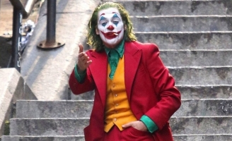 Joker càn quét doanh thu phòng vé cuối tuần
