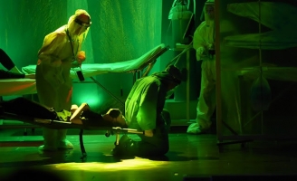 Khán giả khóc cùng 