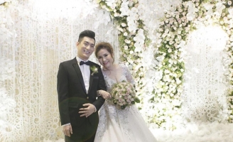 Không gian tiệc cưới lãng mạn của Bảo Duy qua bàn tay trang trí của Simon Tứ