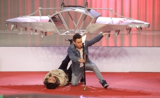 Kỳ tài lộ diện tập 10: “Hoàng tử bồ câu” nhận điểm cao nhất đêm thi