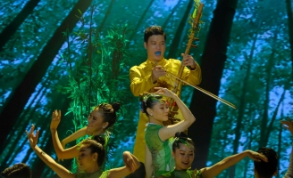 Kỳ Tài Tranh Đấu: Nhân tố Văn Xâm mang đàn K'ni lên sân khấu 