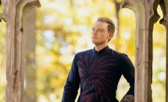 Kyo York tung bộ ảnh diện áo dài trên đất Mỹ