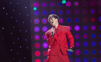 Lâm Ngọc Trọng bùng nổ sân khấu “Biến Hóa Bất Ngờ” với màn hóa thân Trúc Nhân