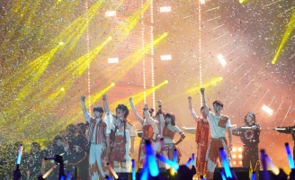 Lật Mặt 8: Vòng Tay Nắng – Vòng xoáy lòng tốt lan tỏa mạnh mẽ