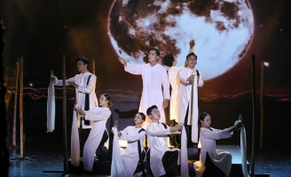 Lê Minh Thuấn chinh phục giám khảo Tình Bolero 2025 với tiết mục đậm chất Cà Mau