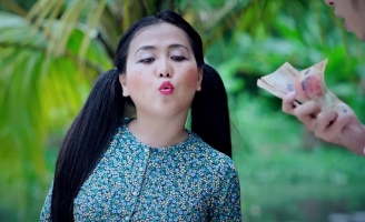  Lê Như “đập mặt xây lại” trong phim ca nhạc mới