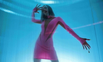 Lệ Quyên không áp lực khi “biến cũ thành mới” trong âm nhạc