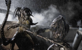 Lịch sử đối đầu đẫm máu giữa Predator và Alien