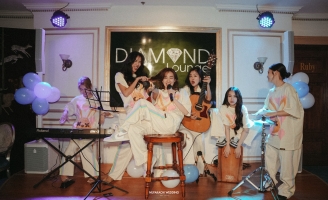 Lý Nhã Kỳ cất công tổ chức tiệc độc thân hoành tráng cho đàn em Phương Lan