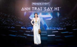 Lý Nhã Kỳ gợi cảm tại buổi ra mắt 