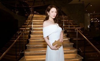 Lý Nhã Kỳ tỏa sáng tại sự kiện với trang sức kim cương 20 tỷ đồng