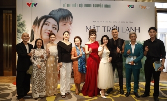 “Mặt trời lạnh” – Hành trình đi tìm giá trị bản thân giữa bóng tối gia đình