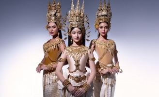 Miss Cosmo 2024 khoe sắc cùng Công chúa Campuchia trong bộ ảnh đặc biệt