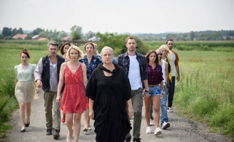 Mối Tình Biên Giới: Bà trùm buôn lậu gây khó dễ cho anh cảnh sát điển trai