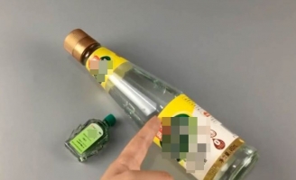 Một chút dầu gió trộn giấm trắng không ngờ lại có tác dụng thế này