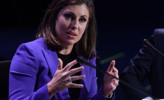 Mỹ - Trung khẩu chiến kịch liệt hiếm thấy về Hong Kong