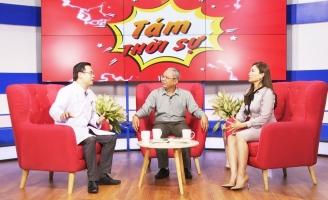 Nghệ sĩ Trung Dân cùng bác sĩ chia sẻ cách đối phó với đại dịch corona