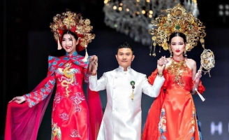 Ngọc Quyên, Trúc Diễm làm vedette trong BST Rực Rỡ Phương Đông của NTK Ngô Nhật Huy tại Mỹ