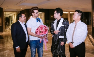 Ngọc Sơn hội ngộ sao phim “Cuộc đời Đức Phật” tại Thái Lan