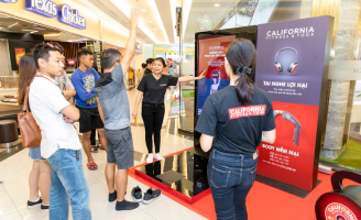 Người dân hào hứng tham gia đo chỉ số cơ  thể tại Landmark 81