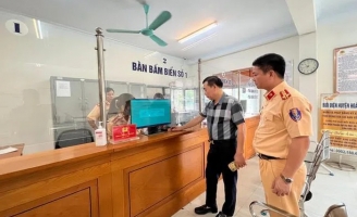 Người dân ở đâu đăng ký xe ở đó, Cảnh sát giao thông Thủ đô đã sẵn sàng phục vụ