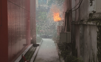 Nguy cơ hỏa hoạn từ 'mạng nhện' dây điện, cáp viễn thông