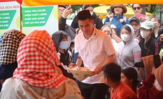 Nguyễn Tiến Linh xúc động khi lần đầu tham gia ghi hình Mái ấm gia đình Việt