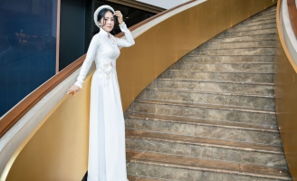 Nhà thiết kế Minh Châu mời Lê Phương trình diễn bộ sưu tập mới