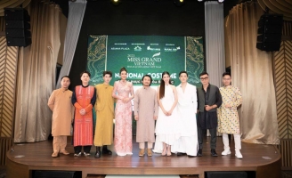 Nhà Thiết kế Việt Hùng được Đạo diễn Hoàng Nhật Nam và Chế Nguyễn Quỳnh Châu chúc sớm “thoát ế”