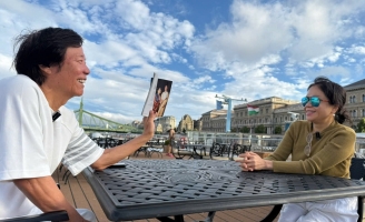 Nhà thơ Huyền Vũ chia sẻ “Tình Trăm Năm” giữa trời Âu