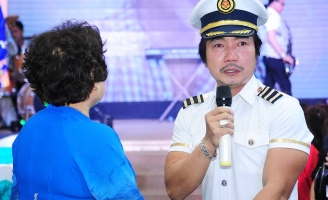 Nhạc sĩ Thái Hùng rơi lệ trong ngày kỷ niệm 20 năm nhận giải thưởng âm nhạc