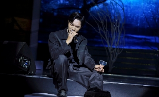 Nhất Minh nhận “cơn mưa” điểm 10 từ ban giám khảo