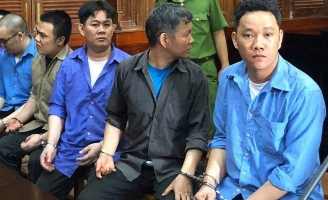 Nhóm xã hội đen đòi nợ, dọa lấy gan thận, bán làm gái mại dâm