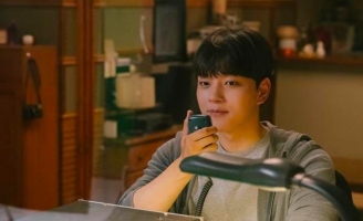 Những chuyện tình vượt không gian, thời gian trên màn ảnh rộng khiến khán giả say đắm