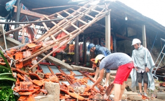 Nóng trên mạng xã hội: Hai cơn bão trên mạng