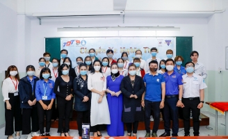 NSƯT Trịnh Kim Chi cùng “Chuyến xe nghĩa tình” chính thức lăn bánh